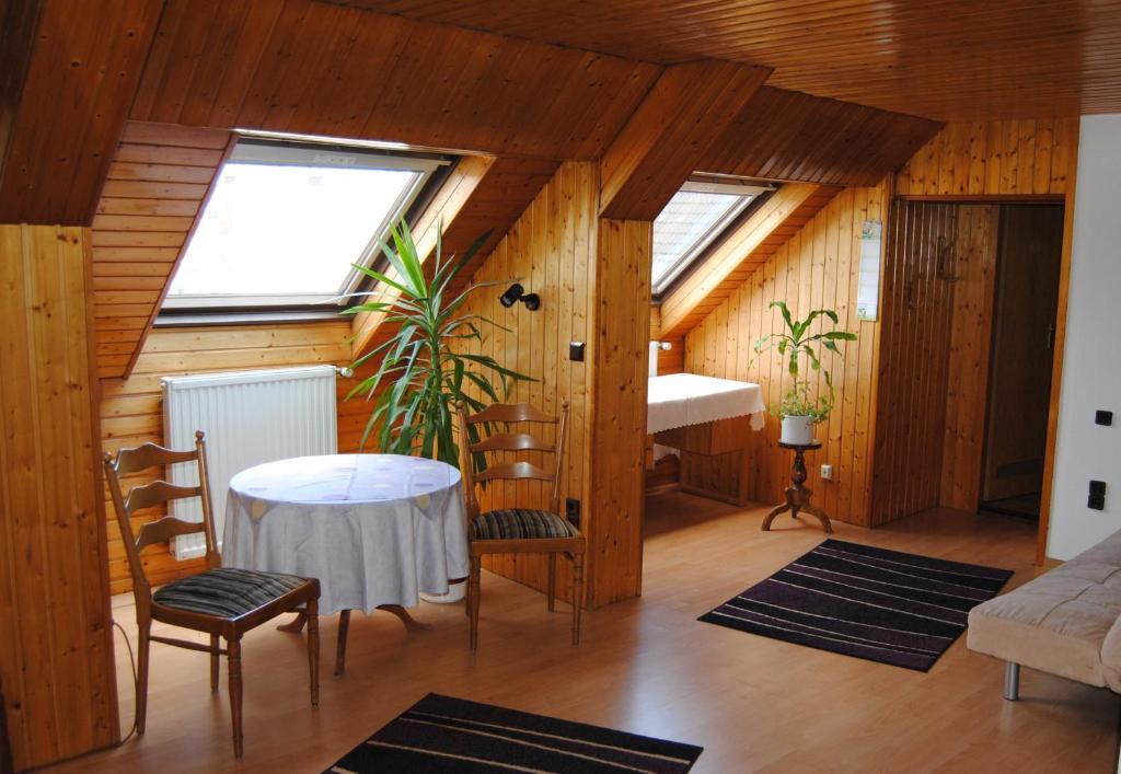 Alt Weeze Hotel Szoba fotó